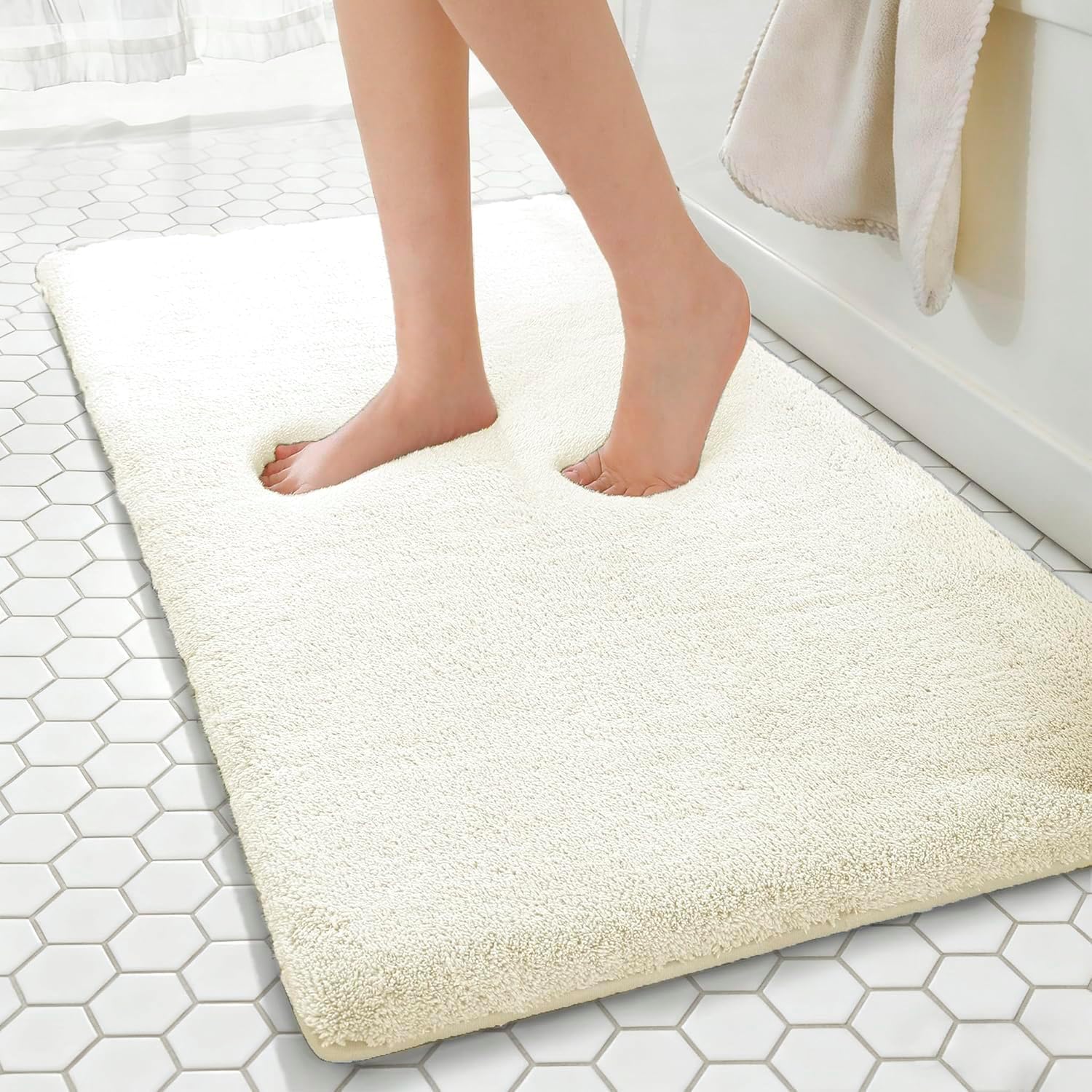 MINIDEAR Bathroom Rugs 36x24 Light Gray - Thick Memory Foam Bath Mat, Ultra Soft & Plush Fluffy, Non-Slip, Quick Dry, Absorbent Washable Floor Microfiber Mat for Tub, Home Decor Accessories