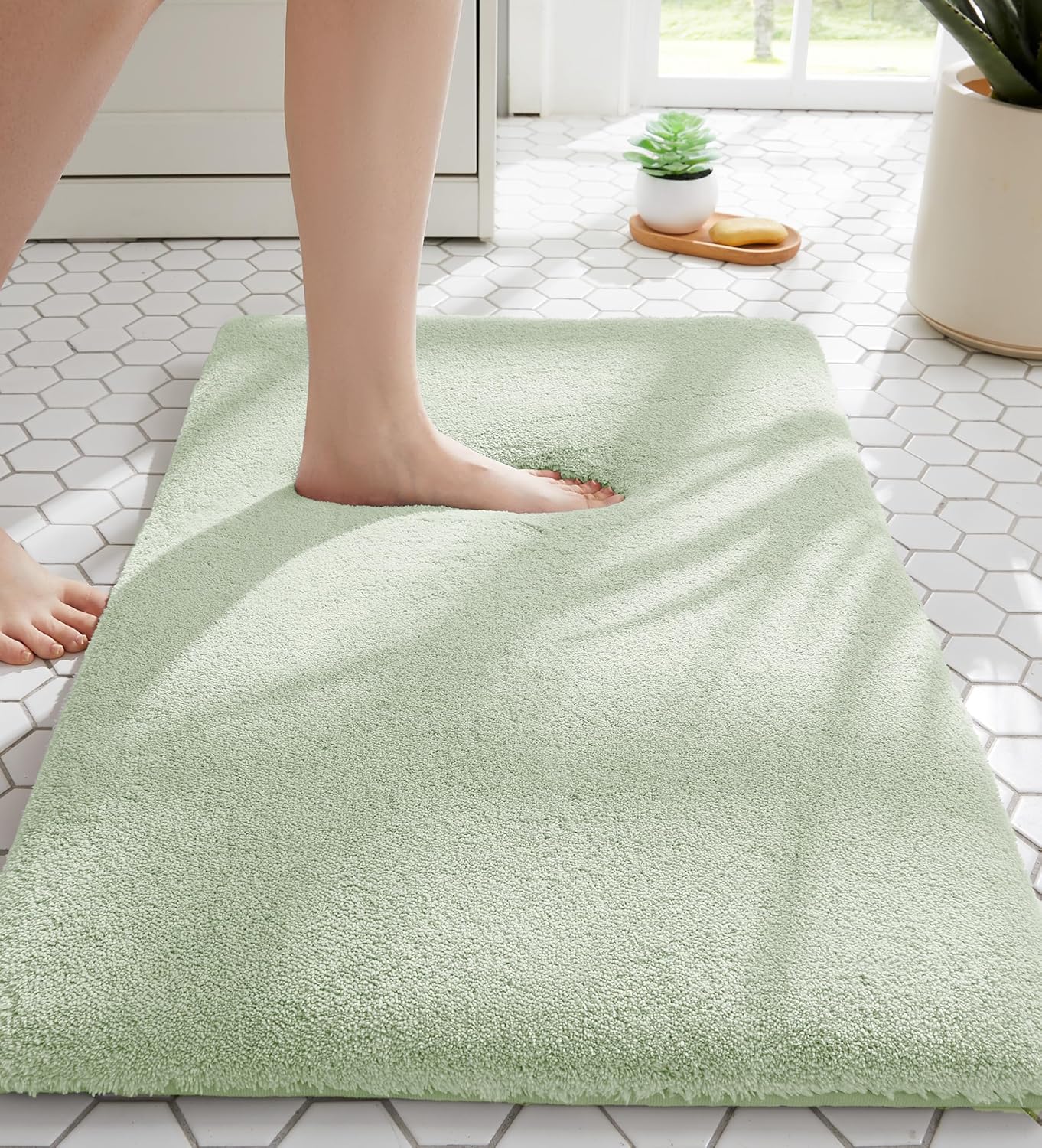 MINIDEAR Bathroom Rugs 36x24 Light Gray - Thick Memory Foam Bath Mat, Ultra Soft & Plush Fluffy, Non-Slip, Quick Dry, Absorbent Washable Floor Microfiber Mat for Tub, Home Decor Accessories