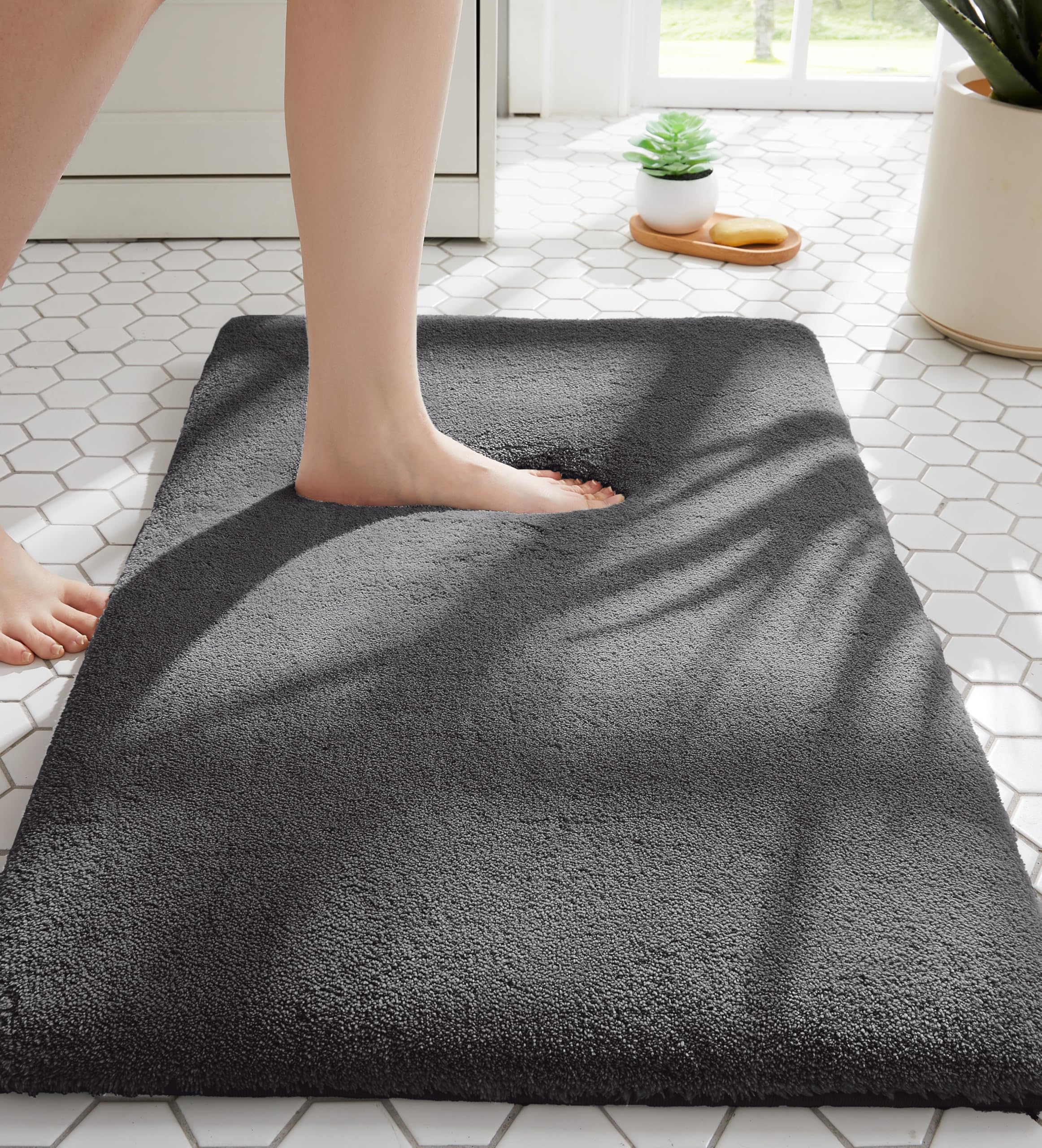 MINIDEAR Bathroom Rugs 36x24 Light Gray - Thick Memory Foam Bath Mat, Ultra Soft & Plush Fluffy, Non-Slip, Quick Dry, Absorbent Washable Floor Microfiber Mat for Tub, Home Decor Accessories