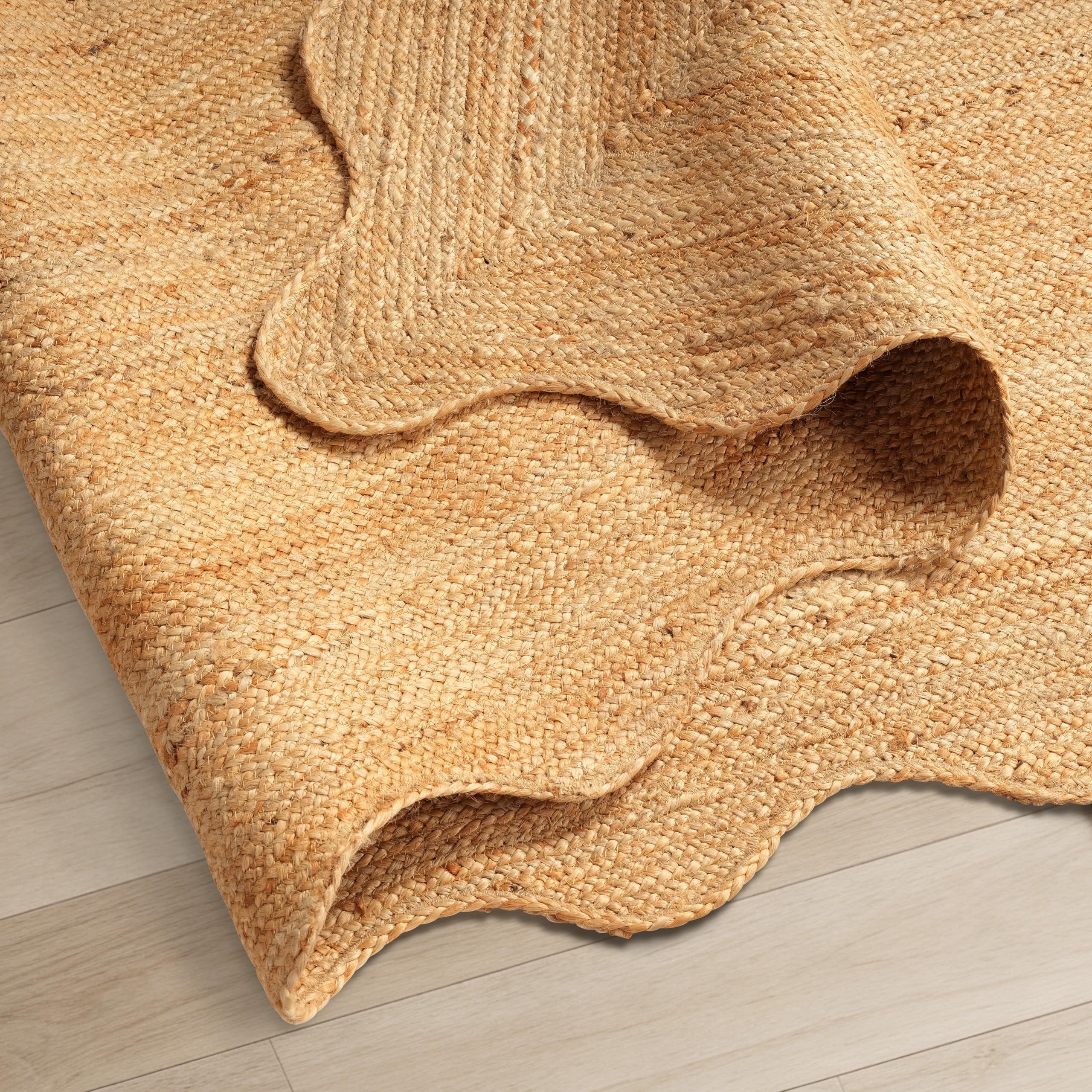 GRUHUM Jute Area Rug 6'x9' ft Wave Scalloped Natural Ivory Border Handwoven Boho Reversible Rustic Vintage Farmhouse Soft Braided EcoFriendly Rug - Indoor Livingroom Bedroom Hallways 6x9 ft Large