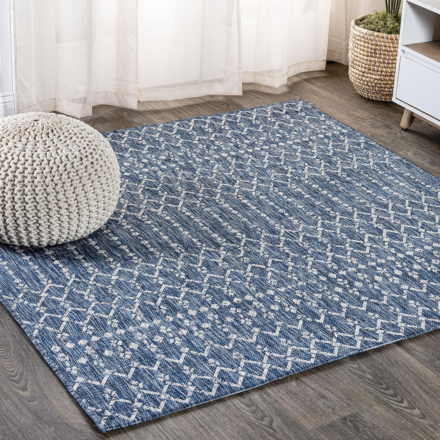 JONATHAN Y Moroccan Geometric Indoor Outdoor Area Rug 8X10 Navy/Light Gray, Ourika Textured Weave for Backyard, Patio, Porch, Easy-Cleaning, High Traffic, Pet-Friendly, Non-Shedding (SMB108B-8)