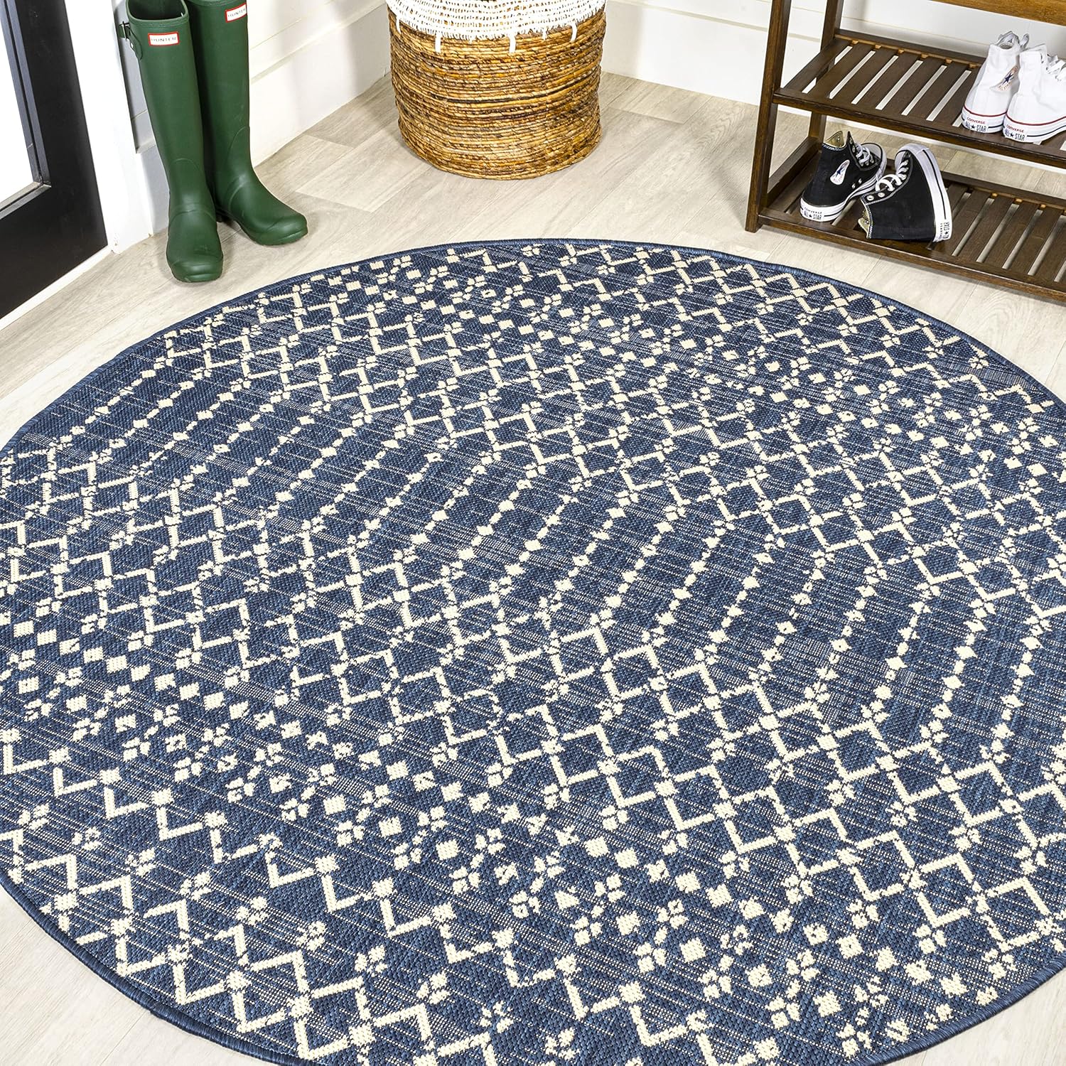 JONATHAN Y Moroccan Geometric Indoor Outdoor Area Rug 8X10 Navy/Light Gray, Ourika Textured Weave for Backyard, Patio, Porch, Easy-Cleaning, High Traffic, Pet-Friendly, Non-Shedding (SMB108B-8)