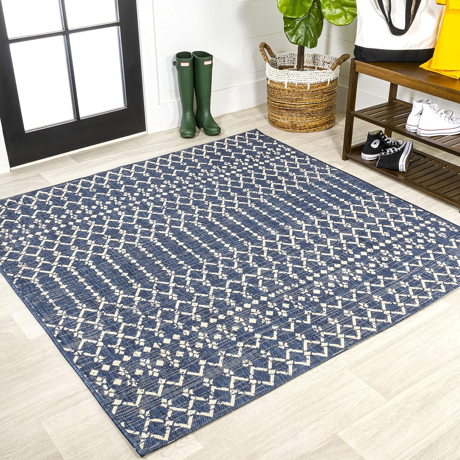 JONATHAN Y Moroccan Geometric Indoor Outdoor Area Rug 8X10 Navy/Light Gray, Ourika Textured Weave for Backyard, Patio, Porch, Easy-Cleaning, High Traffic, Pet-Friendly, Non-Shedding (SMB108B-8)